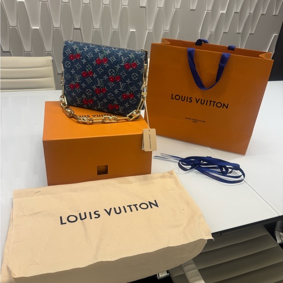 Louis Vuitton X Murakami coussin PM denim bag - Picture 14 of 17